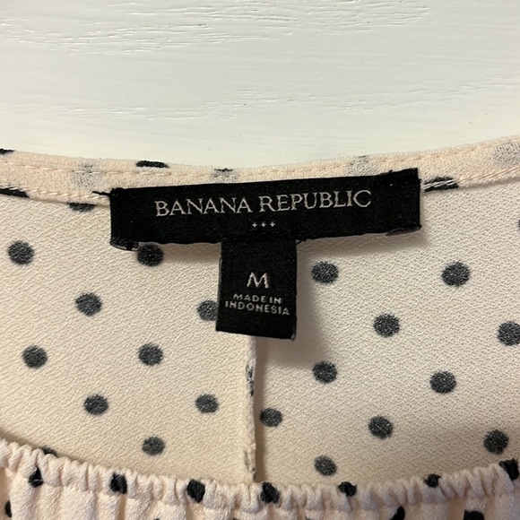 Women’s Banana Republic dot blouse cram/blush with black size medium - Picture 3 of 5